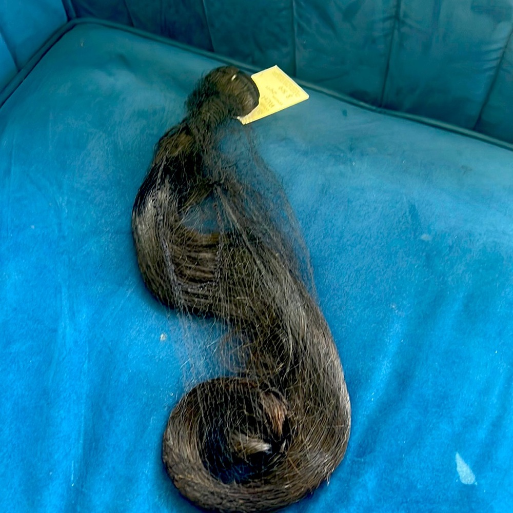 Real human Remi hair 24 inches. It’s giving.